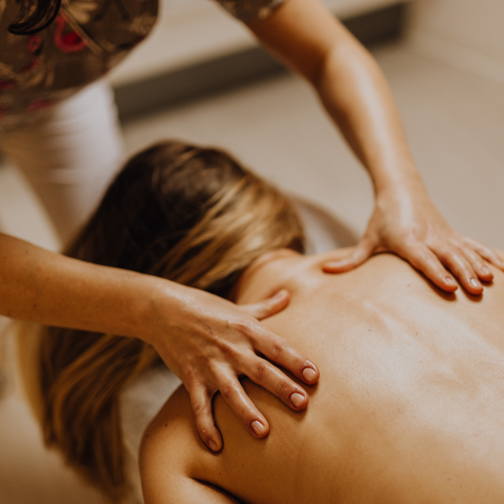 Quel massage relaxant choisir pour soulager le stress à Donnemarie-Dontilly ? Comparaison des meilleures options